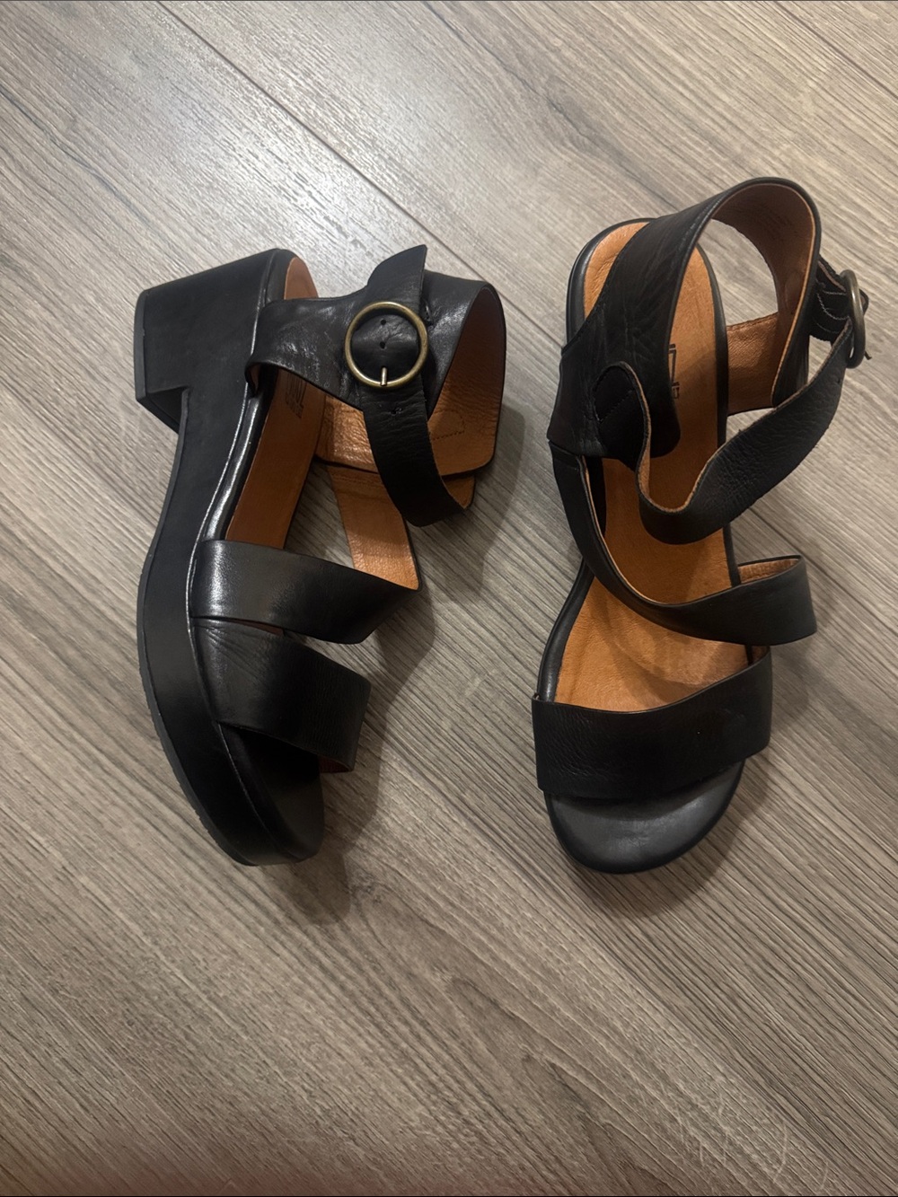 Miz Mooz Women’s Leather Black Platform Sandals with Buckle Accent